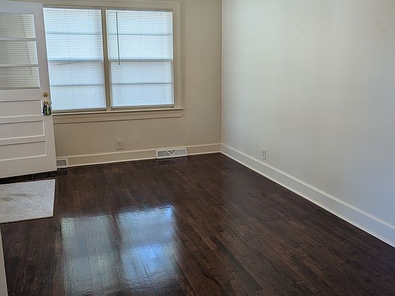 2nd image of 904 Faison St E #B