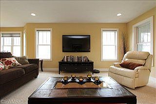 5th image of 10067 Crossroad Cir SE