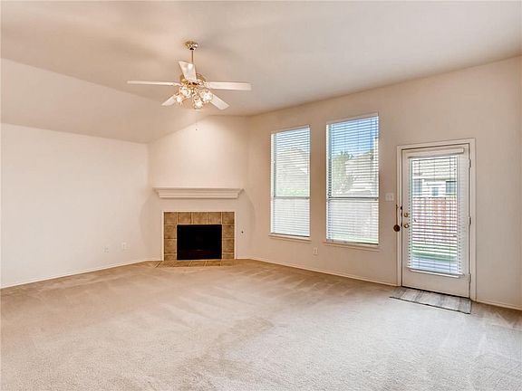 2nd image of 207 Mineral Springs Dr