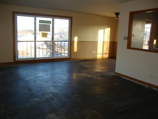 5th image of 5540 W 103rd St APT 2A