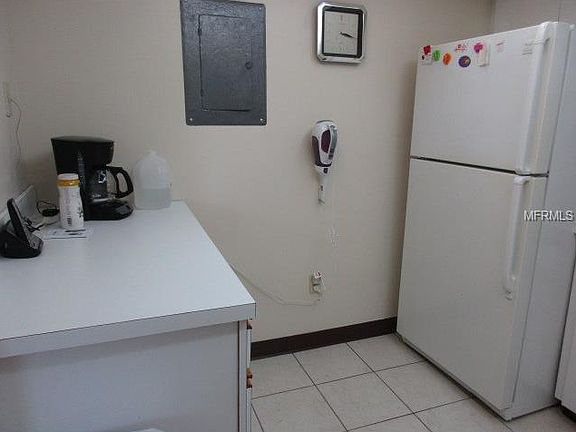 4th image of 19029 Us Highway 19 N APT 9-103