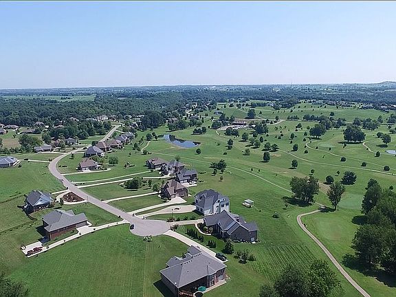 3rd image of 249 Bluffwood Dr