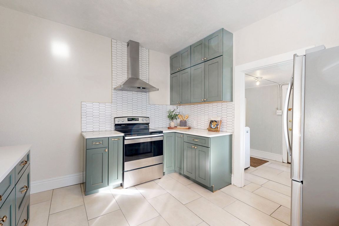 next background image