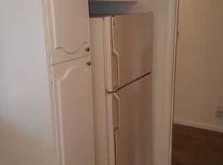 6911 W 52nd Pl APT 2B, Mission, KS 66202