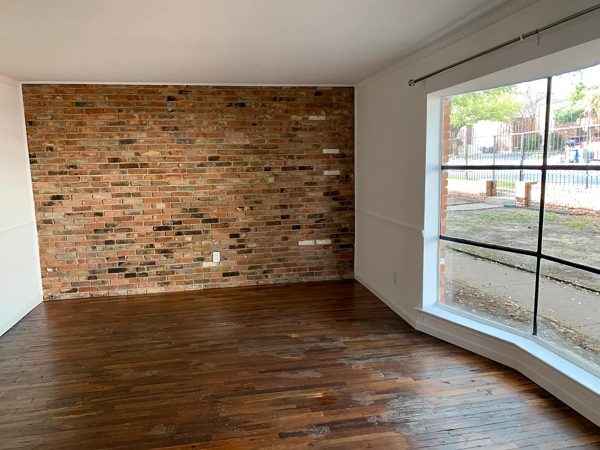 Building Photo - 5005 Cedar Springs Rd #C