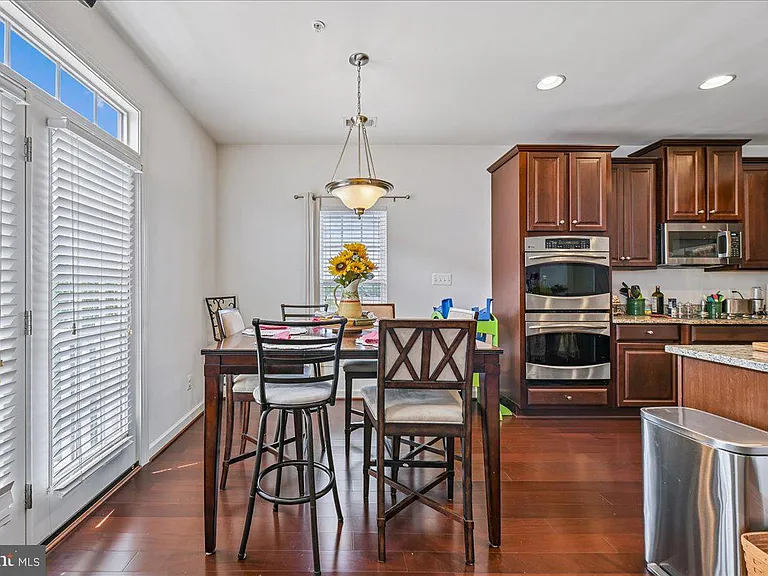 5722 Callcott Way #B — Photo 9