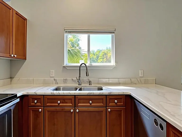 407 S Oregon Ave — Photo 12