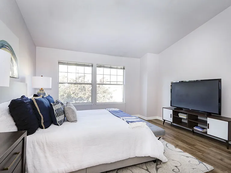 4633 Hampton Falls Pl — Photo 5