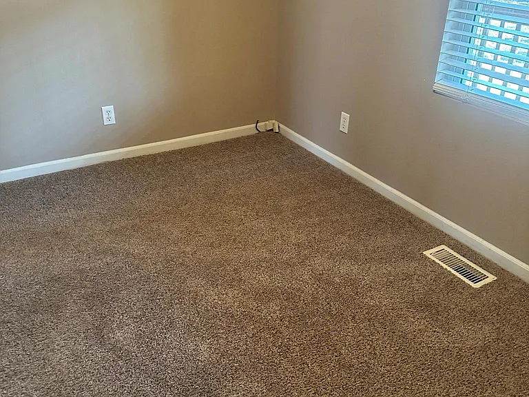 85 Enid Ln — Photo 6