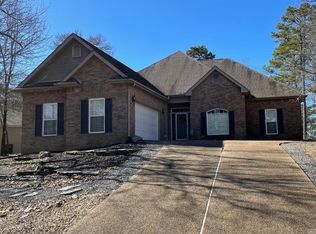 52 San Sebastian Dr, Hot Springs Village, AR 71909