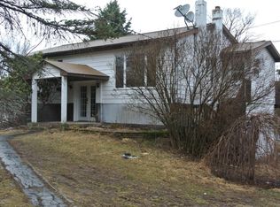 129 Old Gravity Rd, Lake Ariel, PA 18436