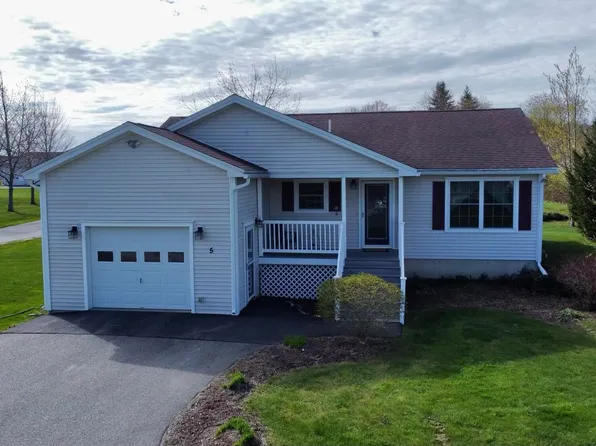5 Cambridge Drive #1, Hermon, ME 04401
