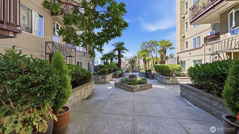 4th image of 1711 E Olive Way #215