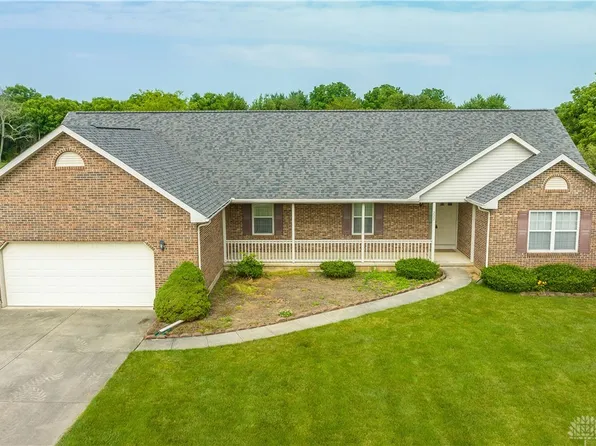 227 Shaw Rd, Englewood, OH 45322