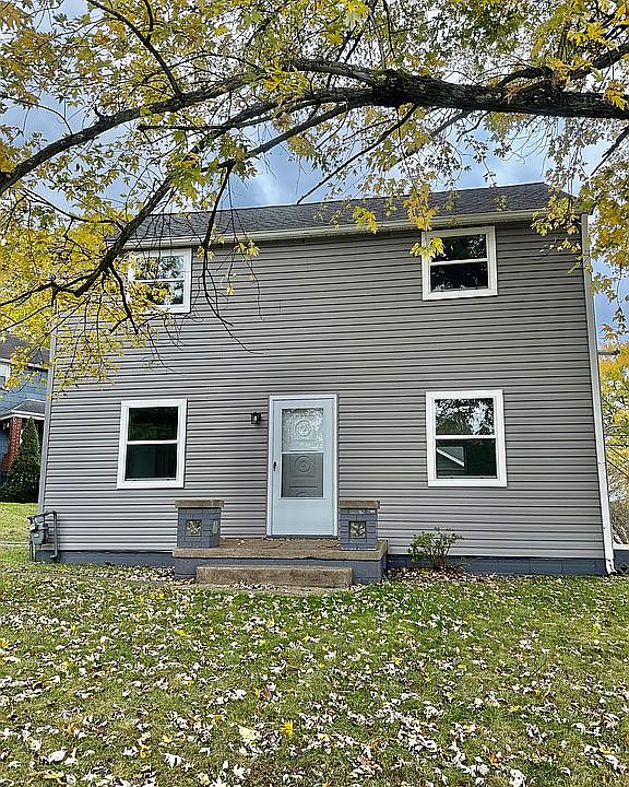 1st image of 754 East Dr
