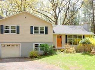 139 Mill Rd, Stone Ridge, NY 12484