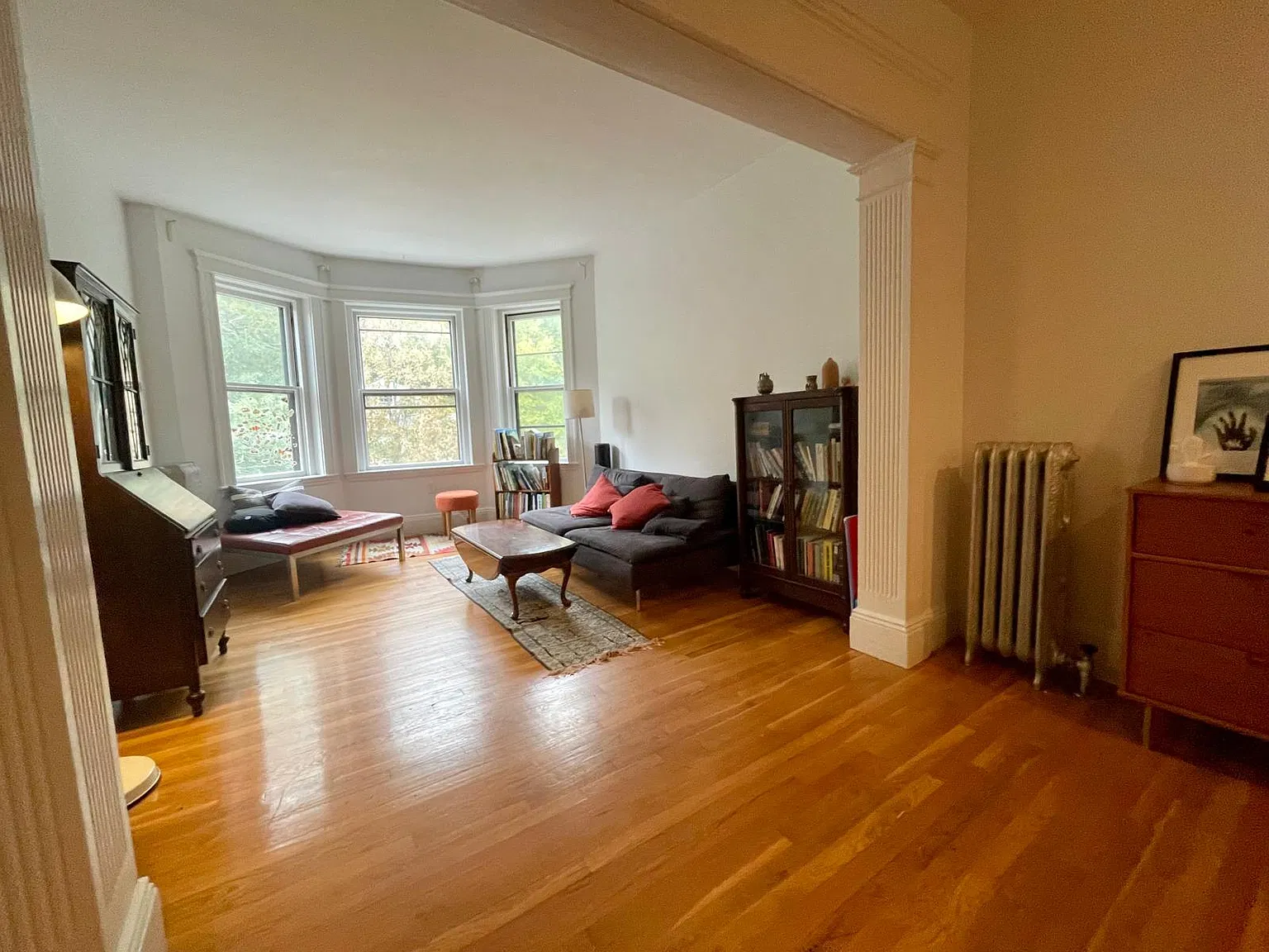 2 bed, 975 sqft, $3,600 — Photo 1