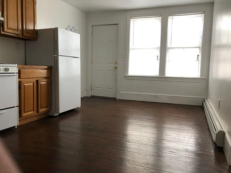 322 Central St #3 — Photo 4