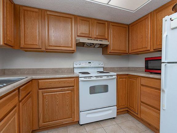 4th image of 5298 Brandy Oaks Ln