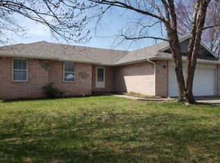 541 South Ave, Sparta, MO 65753