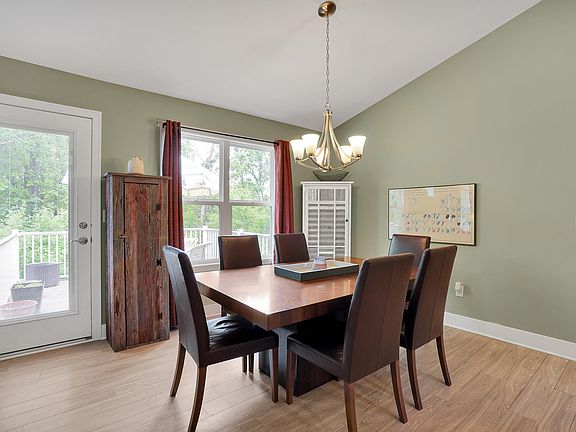5th image of 2627 Dean Lake Ave NE