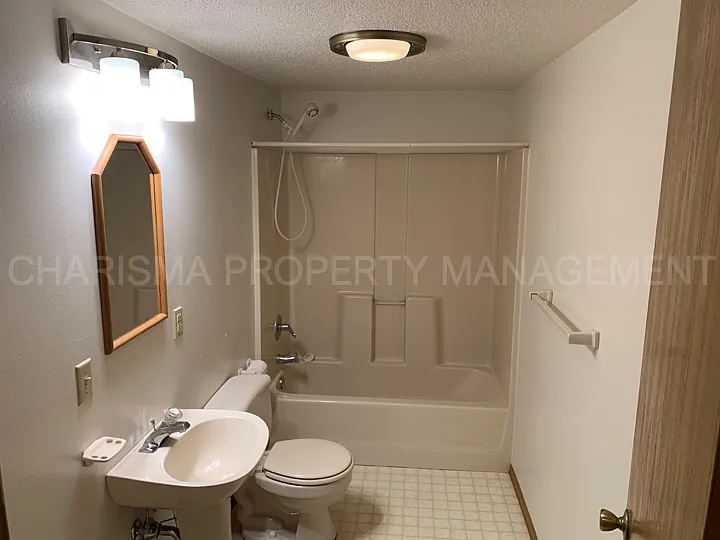 2509 S Groveland Ave — Photo 30
