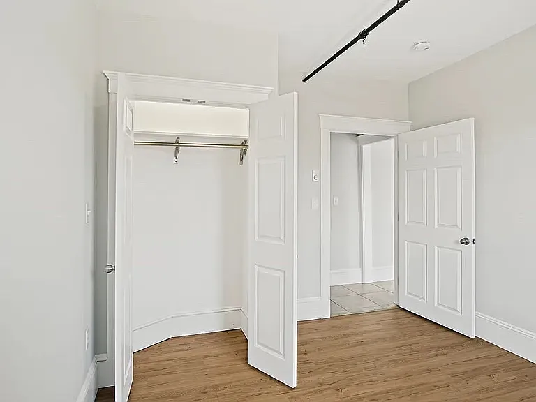 2 Walnut St #2 — Photo 9
