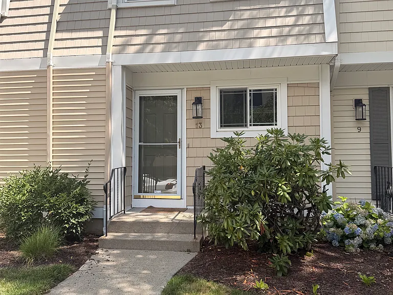 13 Geneva St #13 — Photo 7