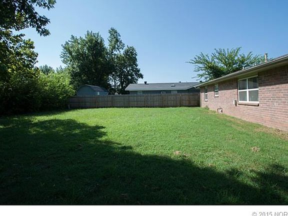 4th image of 13765 S Glen St E