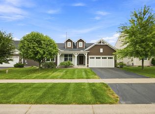8270 Arrowwood Ln N, Maple Grove, MN 55369
