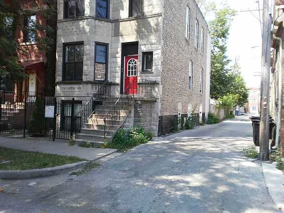 3rd image of 3516 S Hermitage Ave