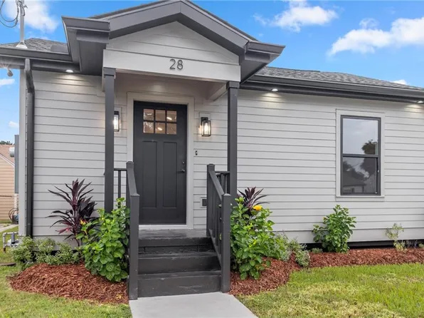 28 Labarre Pl, Jefferson, LA 70121