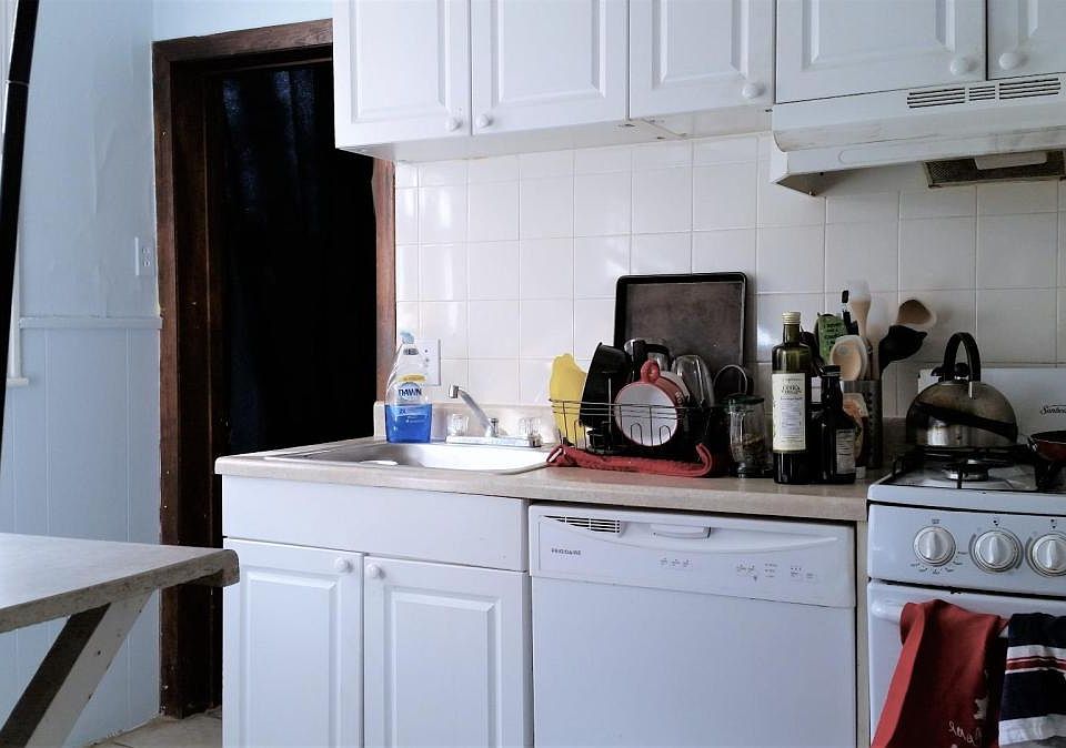 2nd image of 32 Park Vale Ave #Lm5