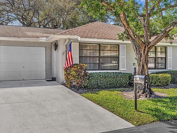 2nd image of 9820 Pecan Tree Drive #9820-B