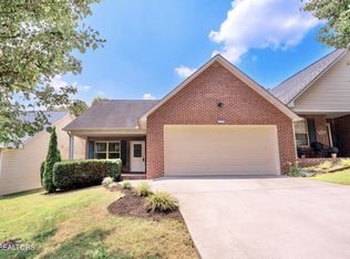 5255 Avery Woods Ln, Knoxville, TN 37921