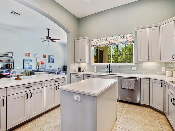 5th image of 3261 Heirloom Rose Pl