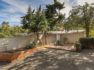 680 Linda Vista Ave, Pasadena, CA 91105