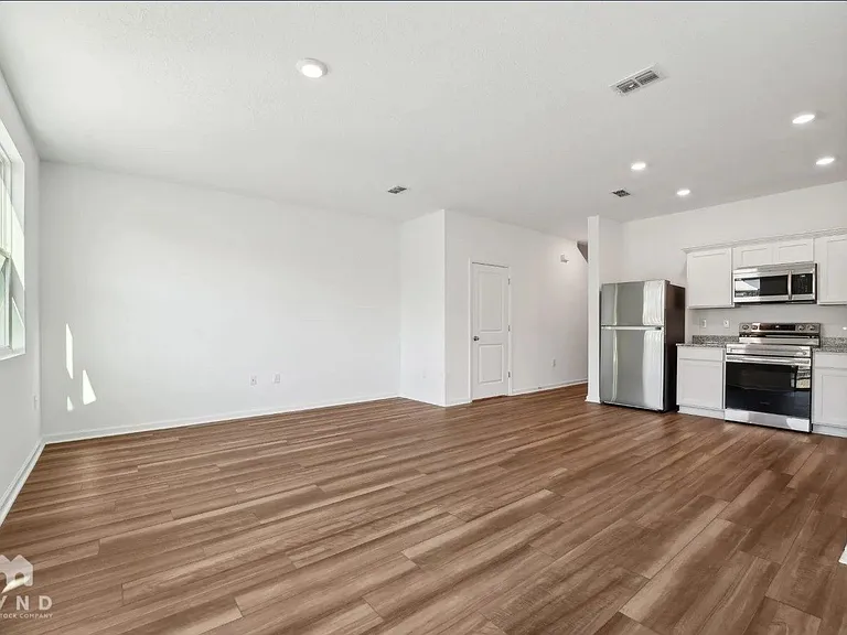 3019 Fulong Dr — Photo 8