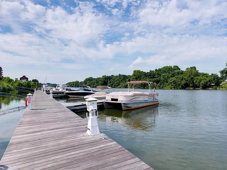 East 51 At Rocketts Landing — Photo 7