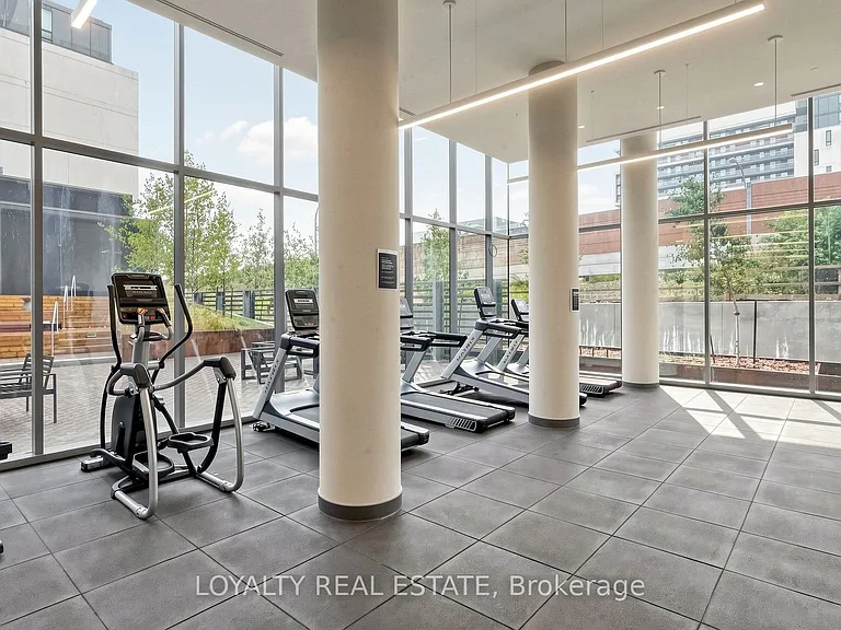 120 Varna Dr #1207 — Photo 42