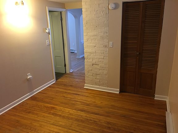 Apt 1 Bedroom with closet