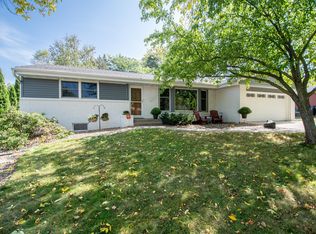 2466 Holton St, Roseville, MN 55113