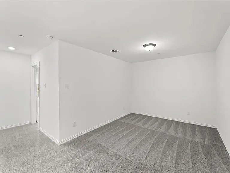 2207 Adena Springs Dr — Photo 23
