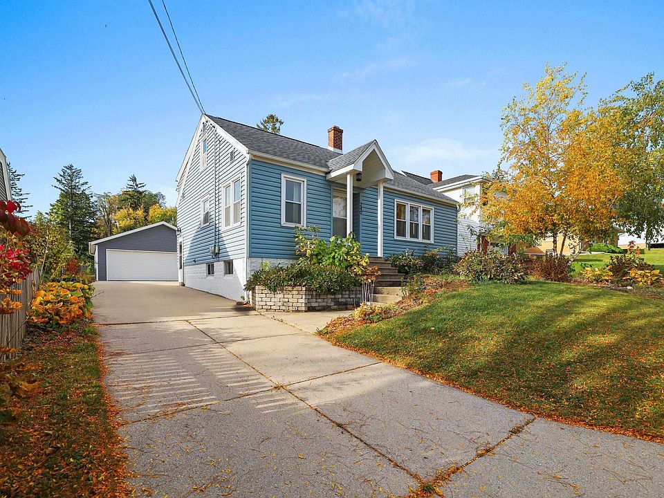 1st image of 240 E Allouez Ave
