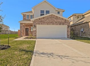 2225 Lake Mist Dr, La Marque, TX 77568