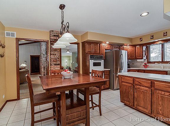 2nd image of 1016 Prestwick Dr