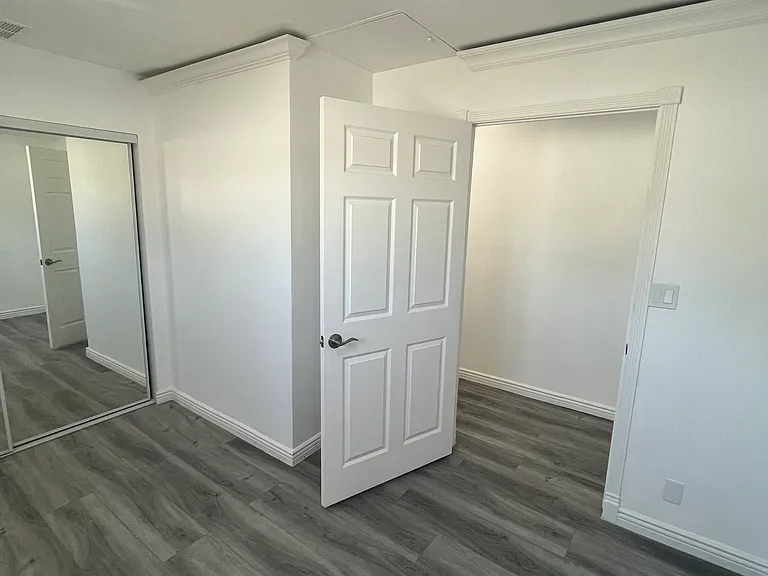 11685 Magnolia Blvd #B — Photo 6