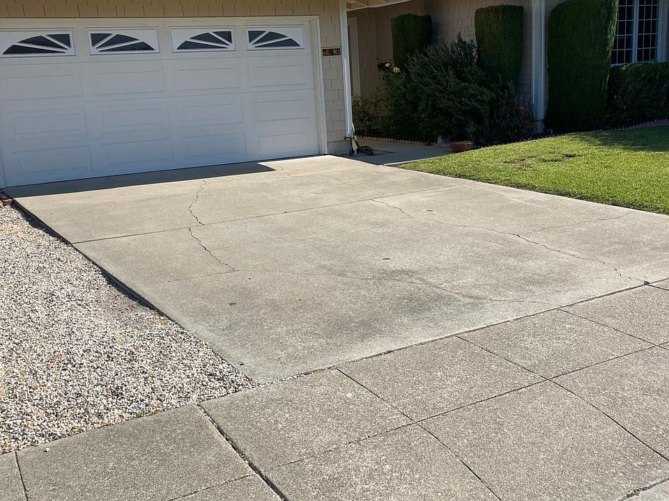 1st image of 743 Gull Ave