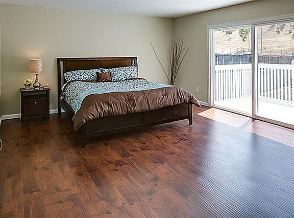 3rd image of 1654 Whitsett Dr