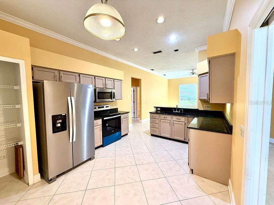 1st image of 3520 Ocita Dr #3520